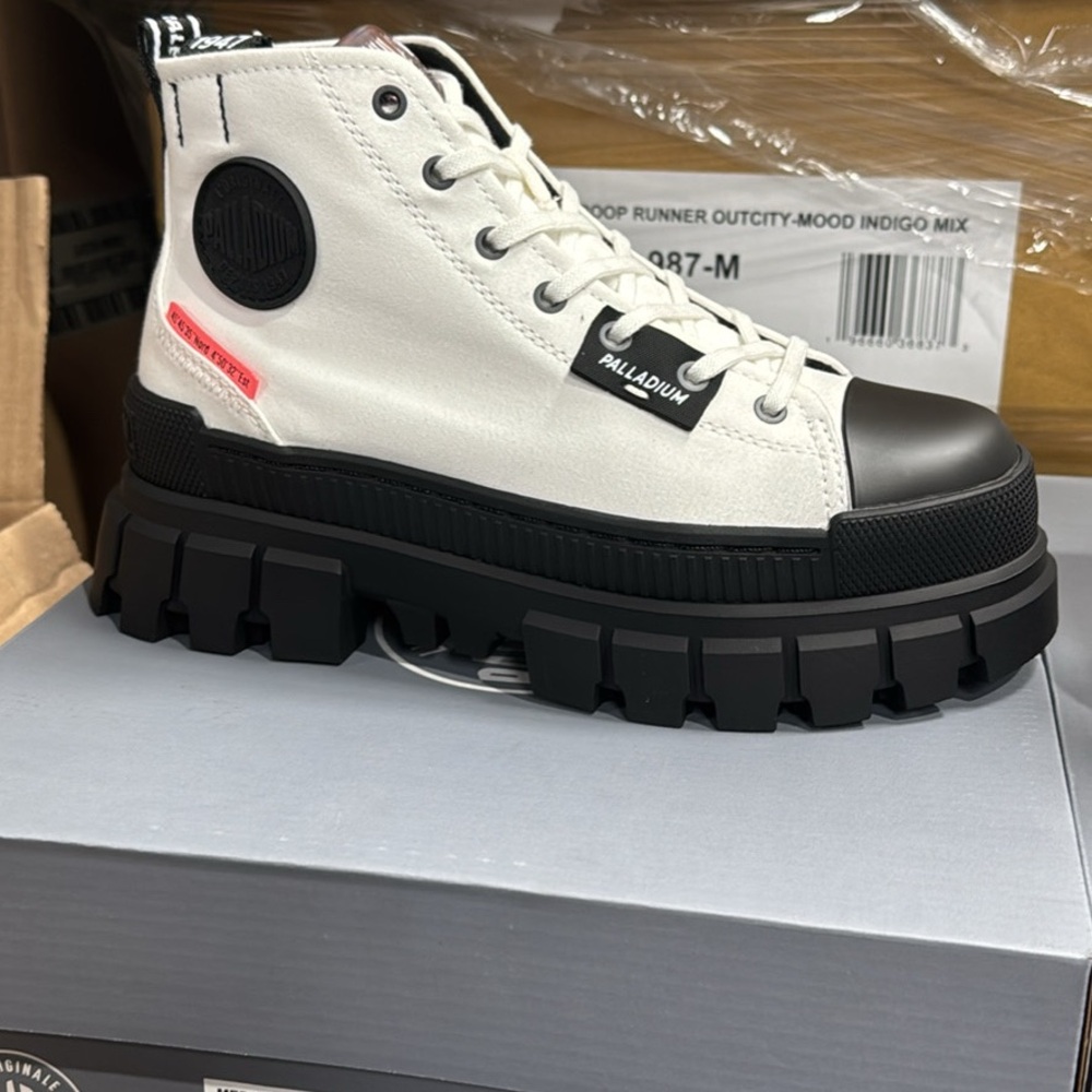 3 pair Palladium Women's Chunky Sole Sneakers in White, Tan, and Black - Picture 3 of 6